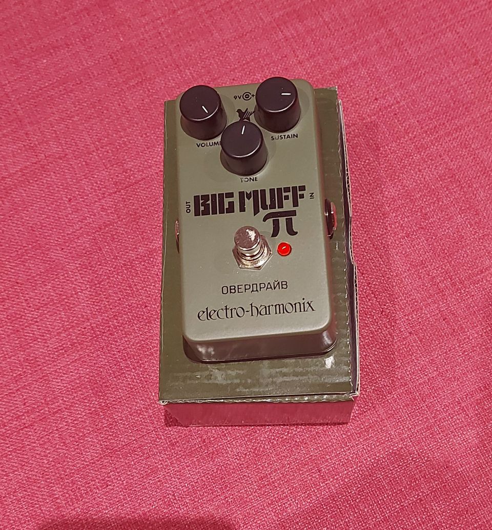 EHX green russian big muff