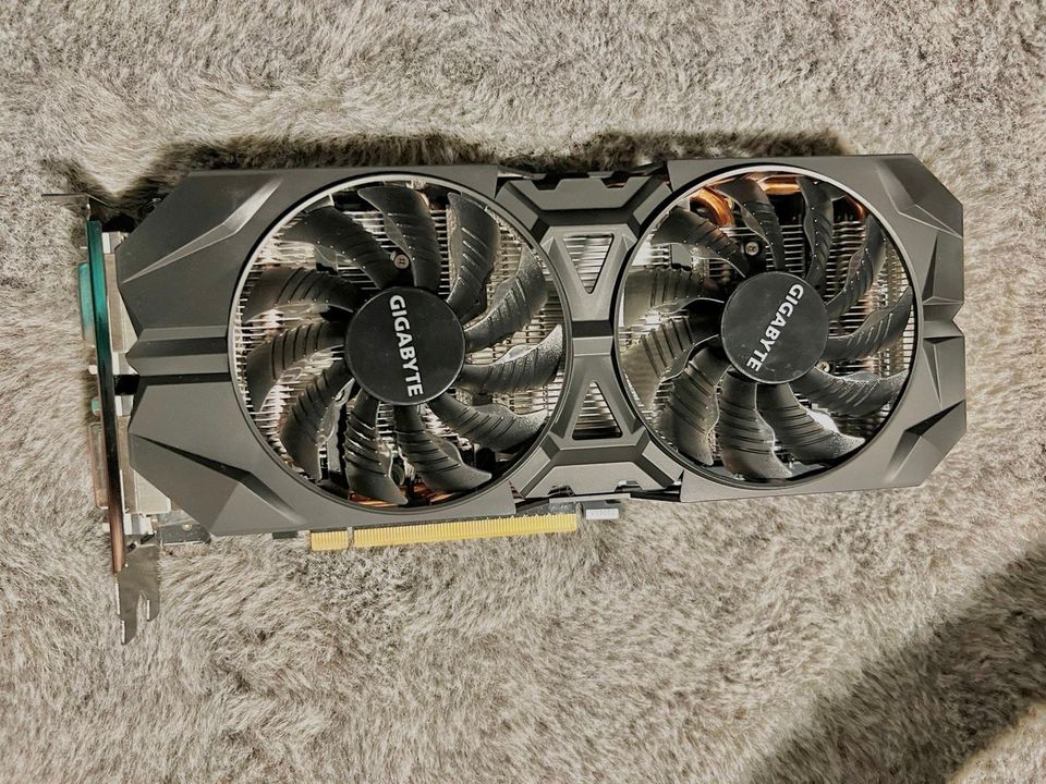 GTX 960 Siisti kunto, 4GB muistia