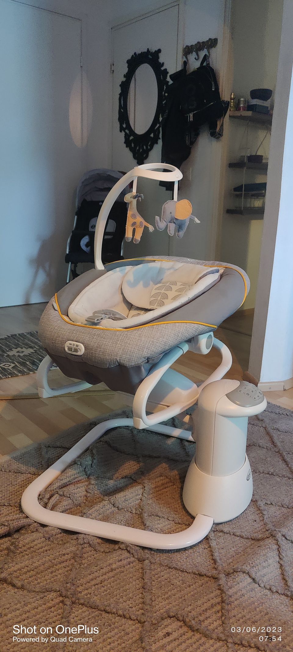 Graco electric baby rocker