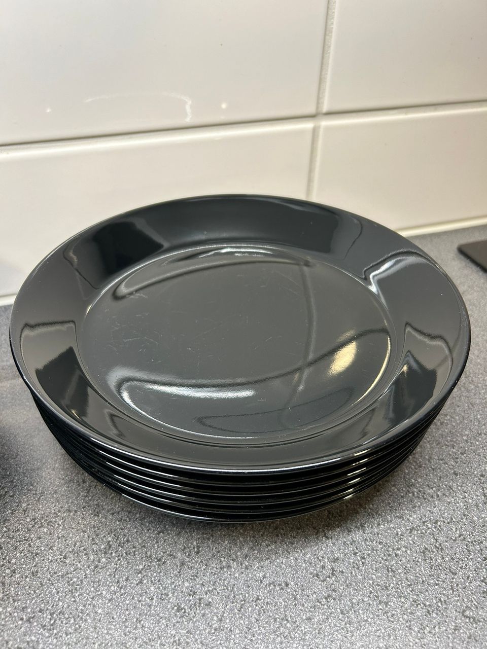 Iittala Teema lautaset 21cm (musta)