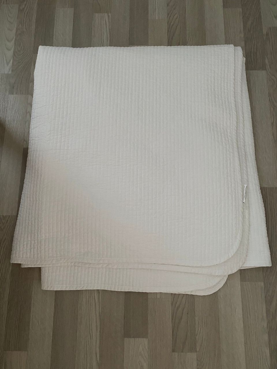 Ikea valkoinen päiväpeitto 260x280 cm