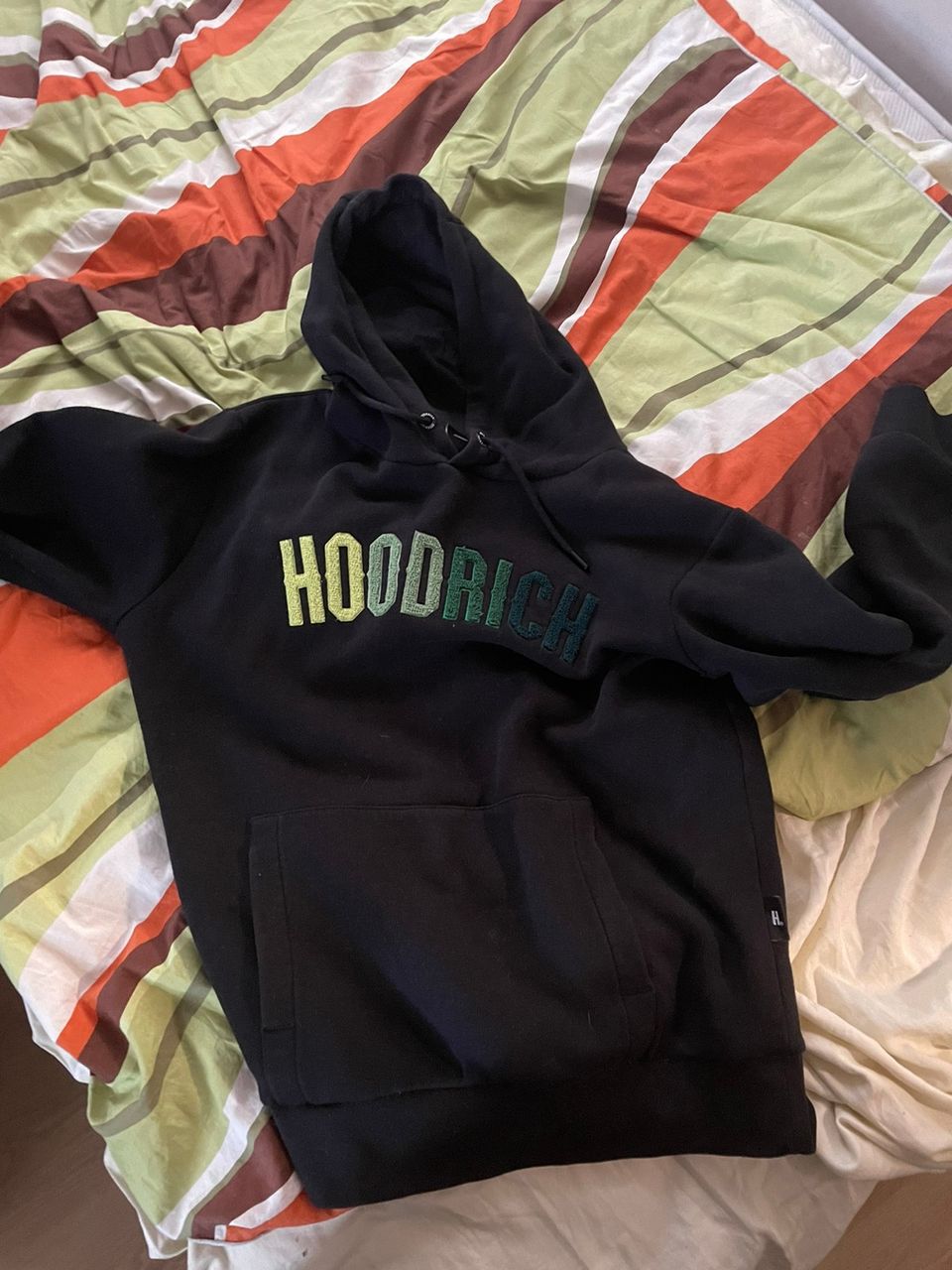 Hoodrich huppari