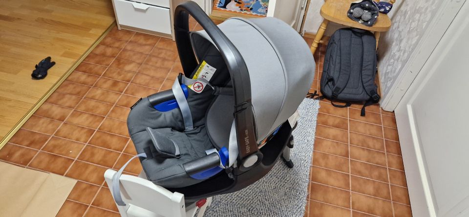 Britax Baby-Safe i-Size