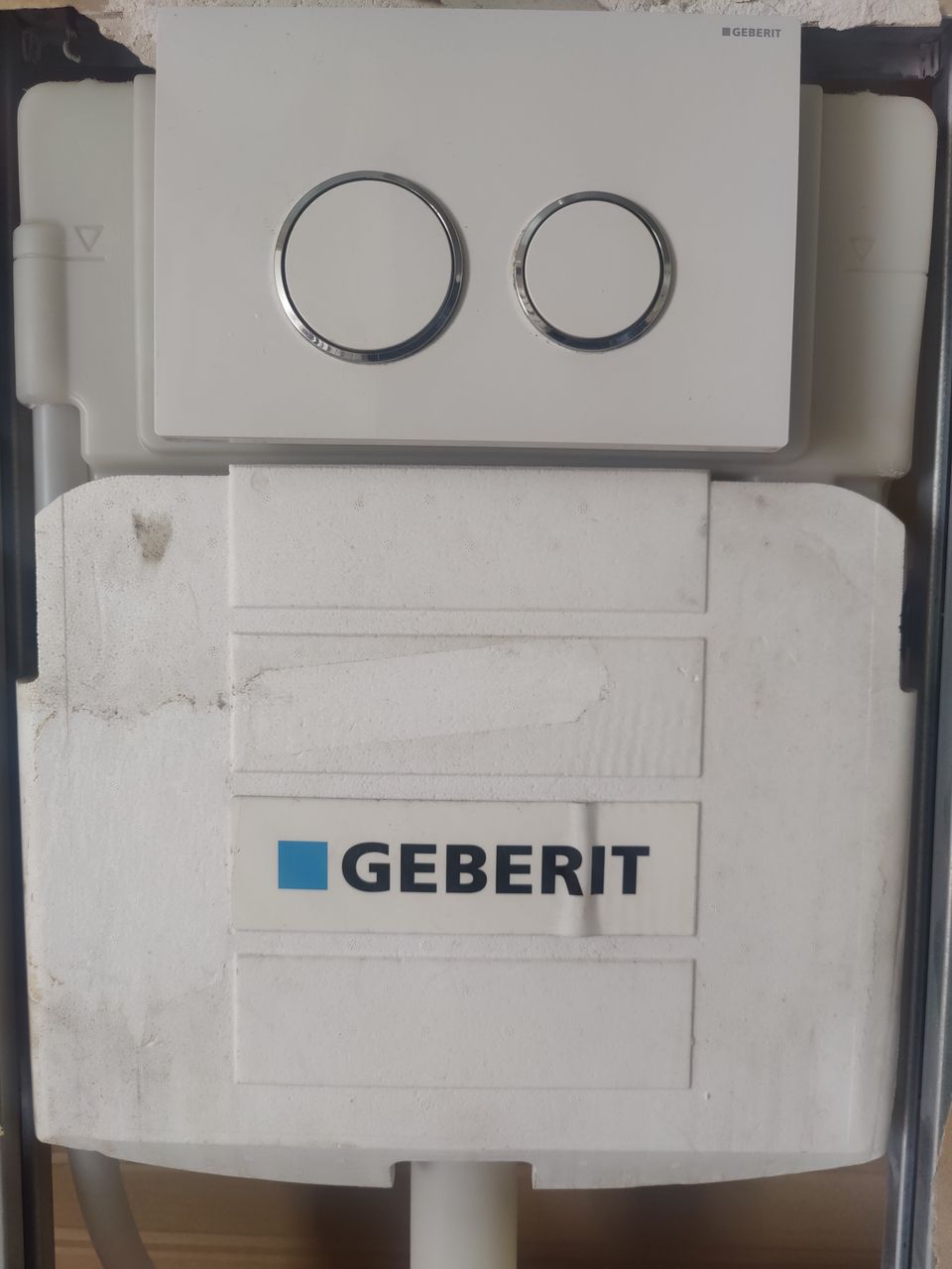 Geberit   Geberit seinään asennettava wall mounted WC