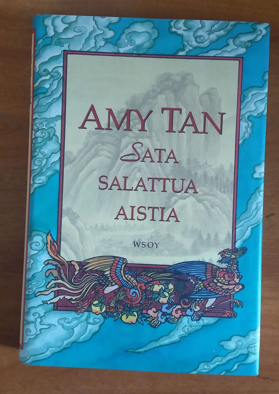 Amy Tan SATA SALATTUA AISTIA Wsoy 1996