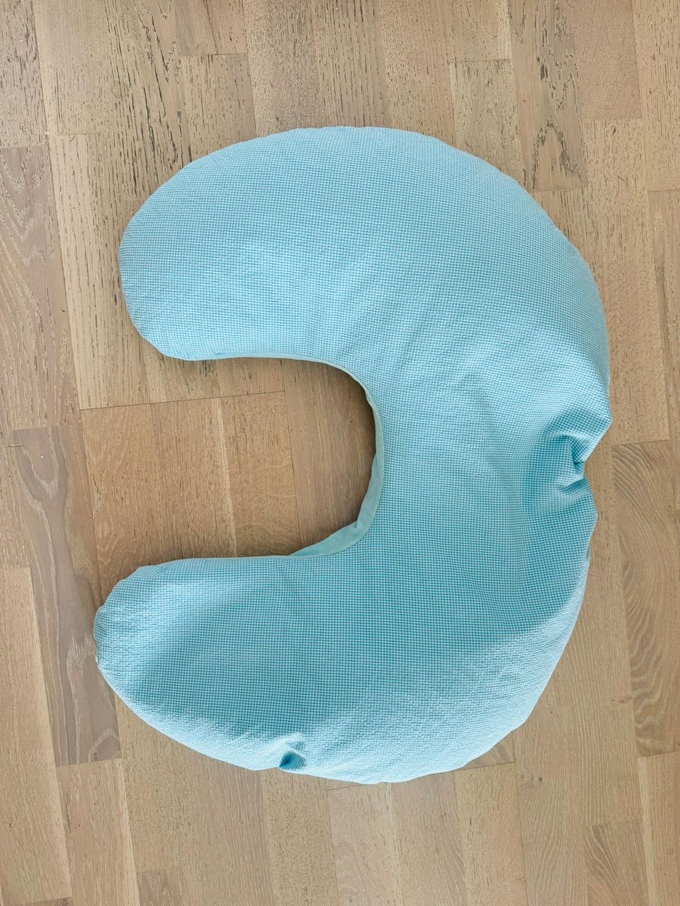 Breast feeding pillow