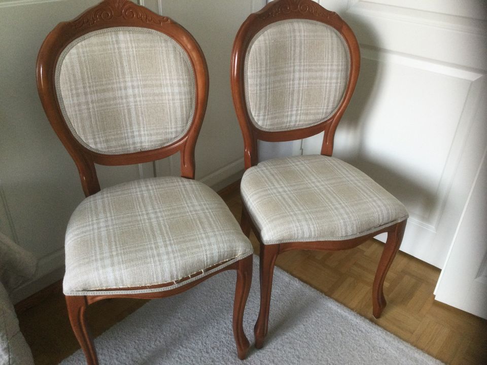 Rokokoo-tyyliset tuolit