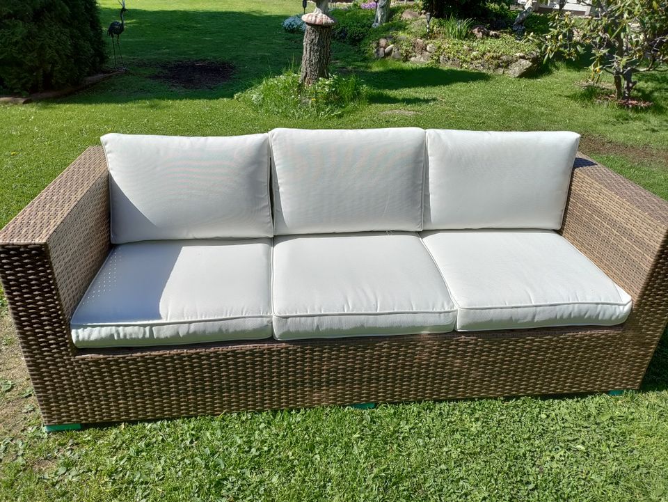 Polyrottinkinen sohva