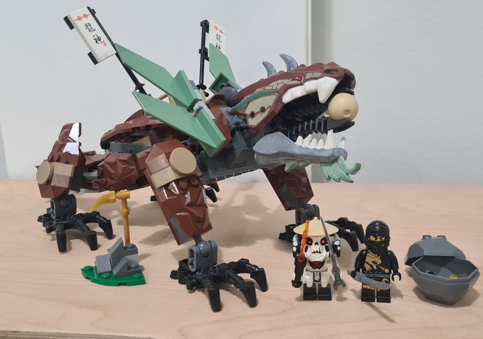 Lego ninjago Earth Dragon Defense