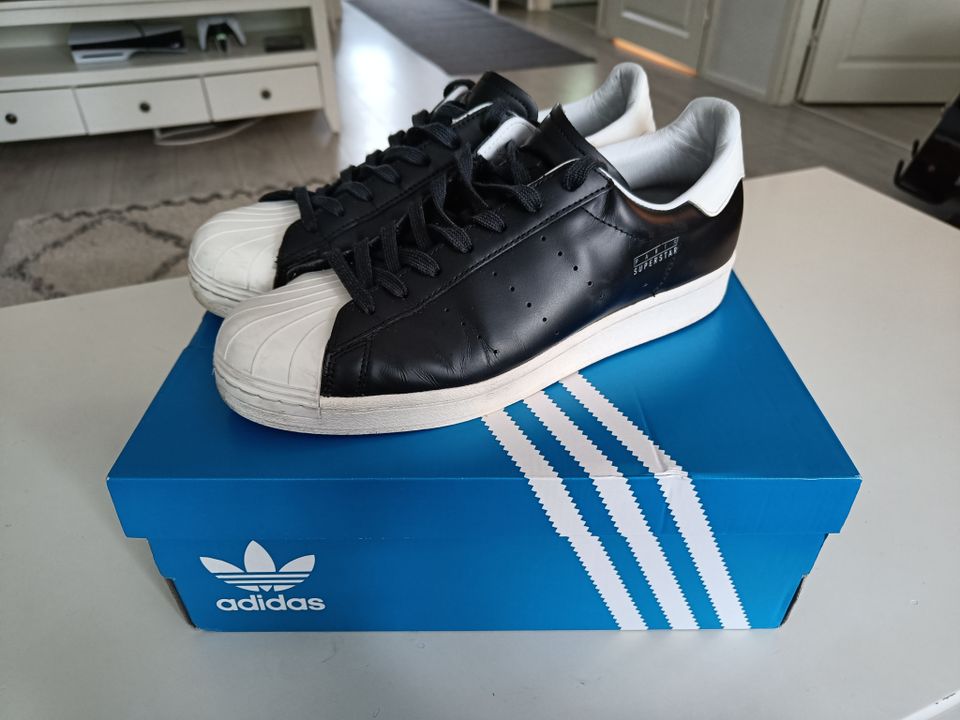 Adidas Superstar Pure Paris 44 2/3