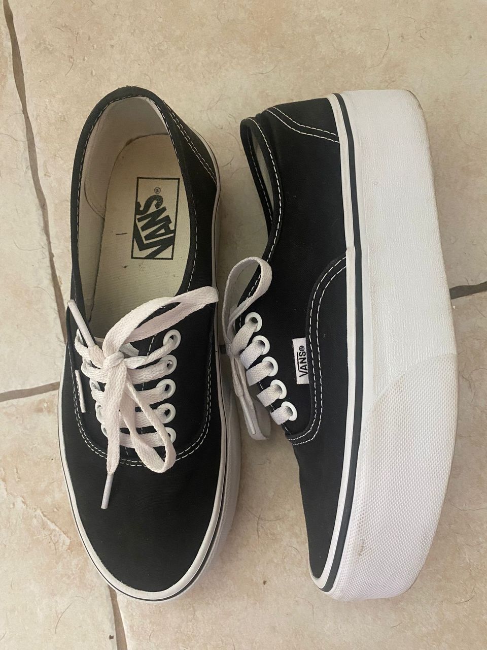 Vans 38.5 koko platform