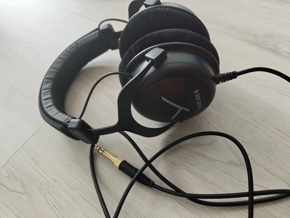 Beyerdynamic TYGR 300 R