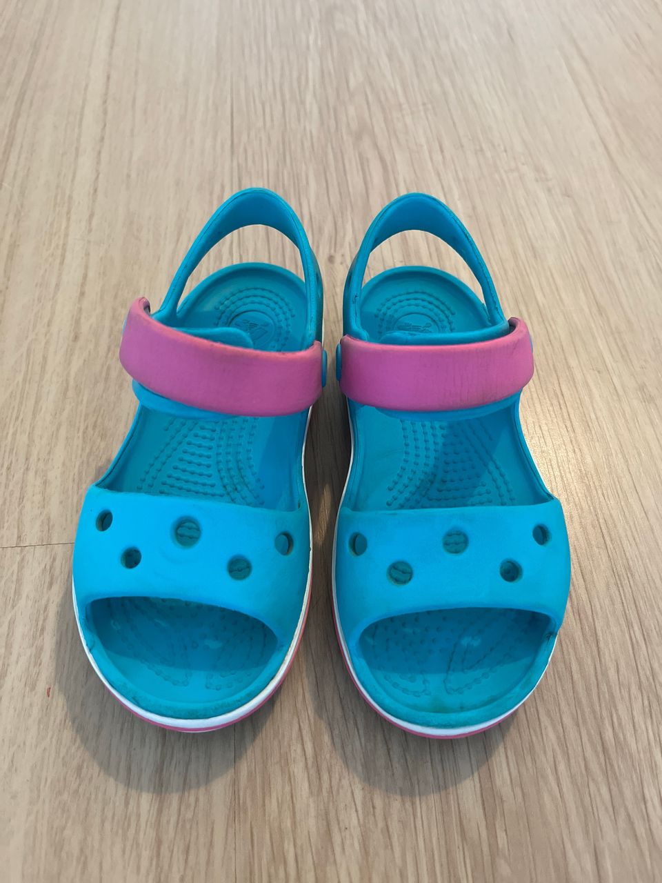 Crocs sandaalit C9