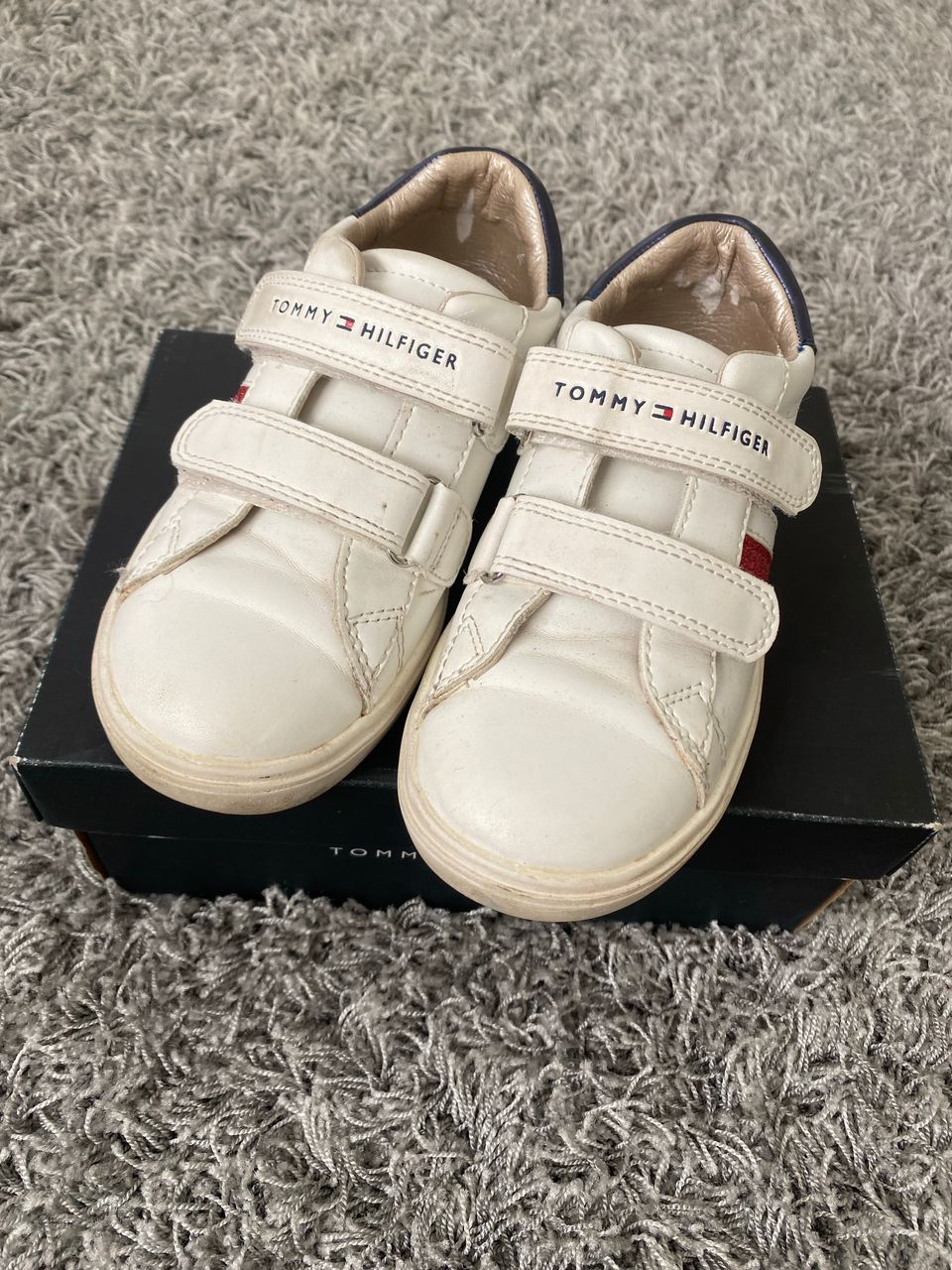 Tommy Hilfiger lenkkarit 29