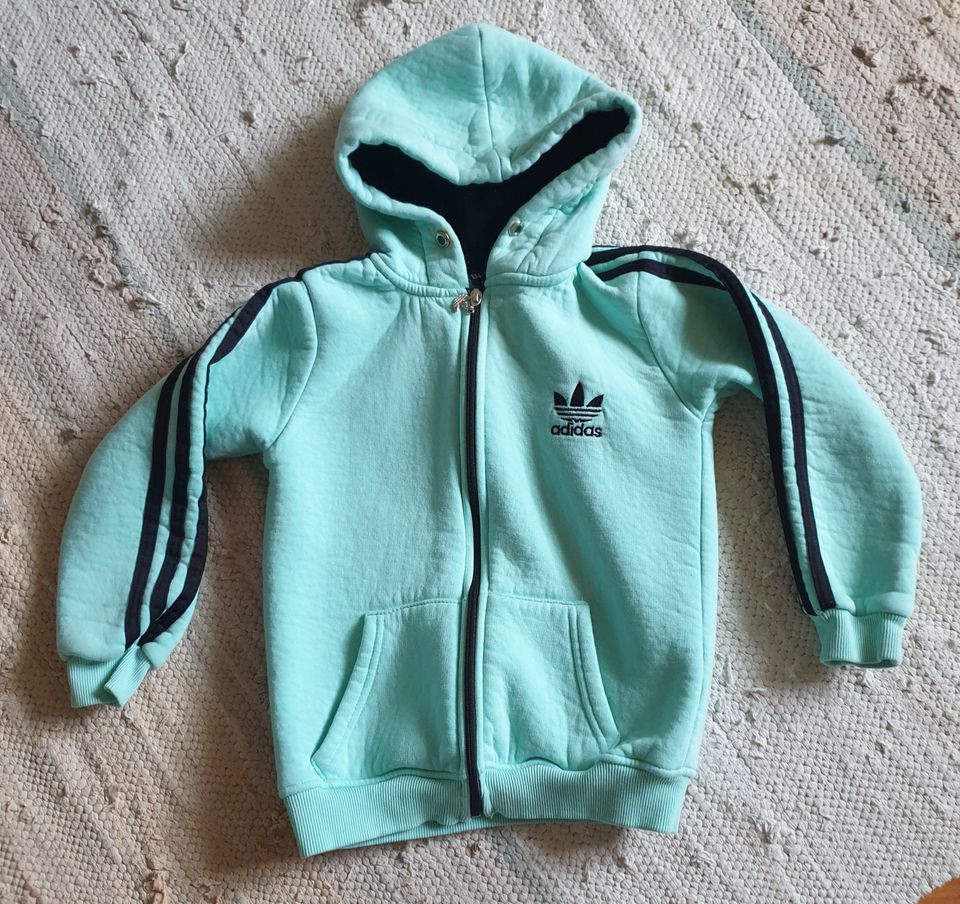 Adidas huppari 134/140 (128)