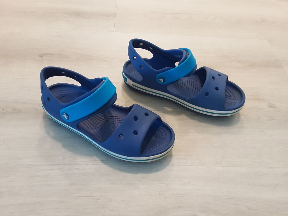 Crocs sandaalit 34-35 J3