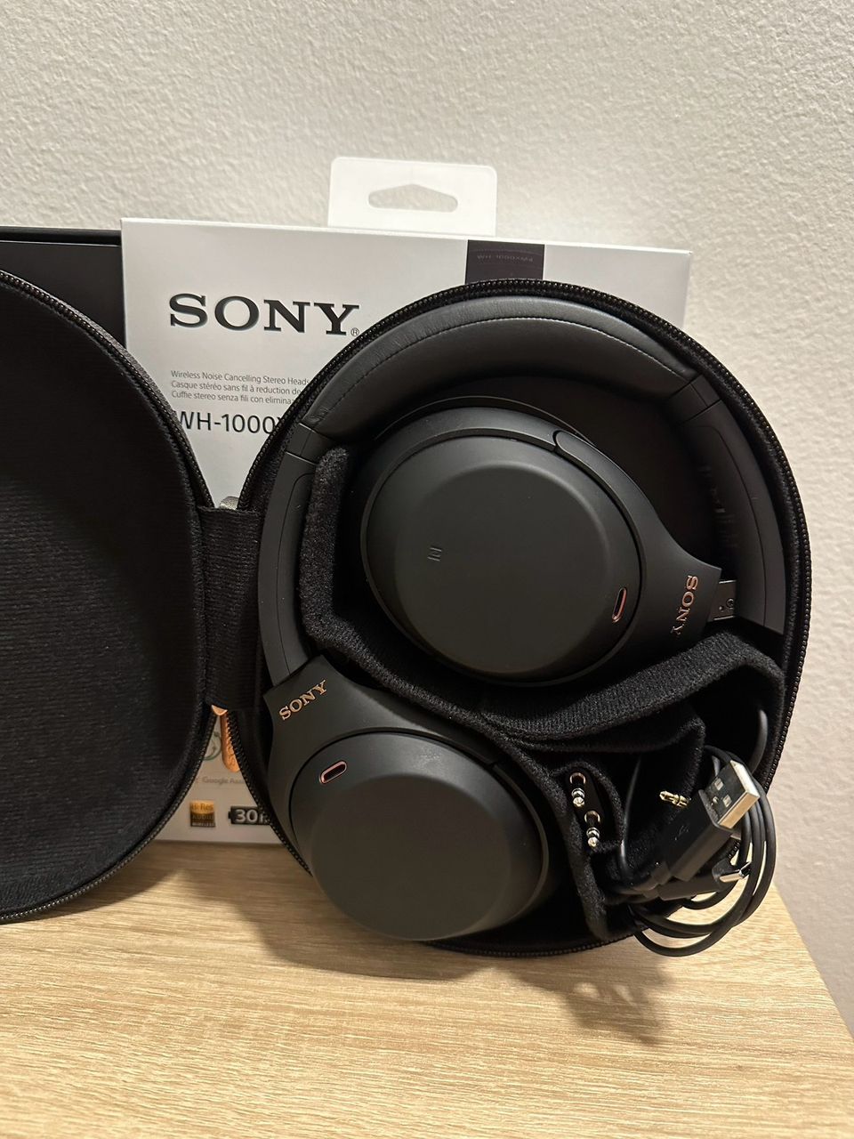 Sony WH-1000xm4