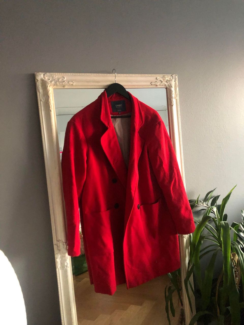 punainen takki