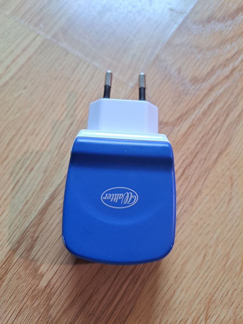 Walter USB dual charger kaksipaikkainen USB laturi