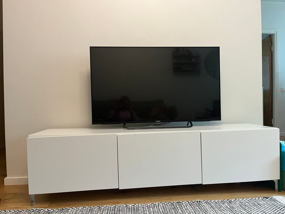 Ikea bestå tv-taso
