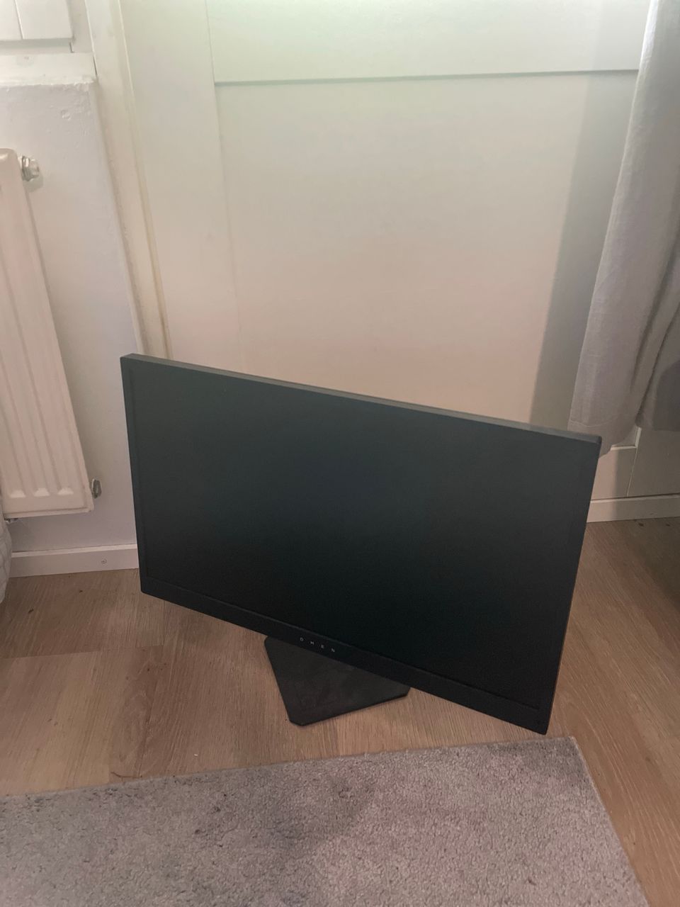 HP Omen 25 144hz pelinäyttö