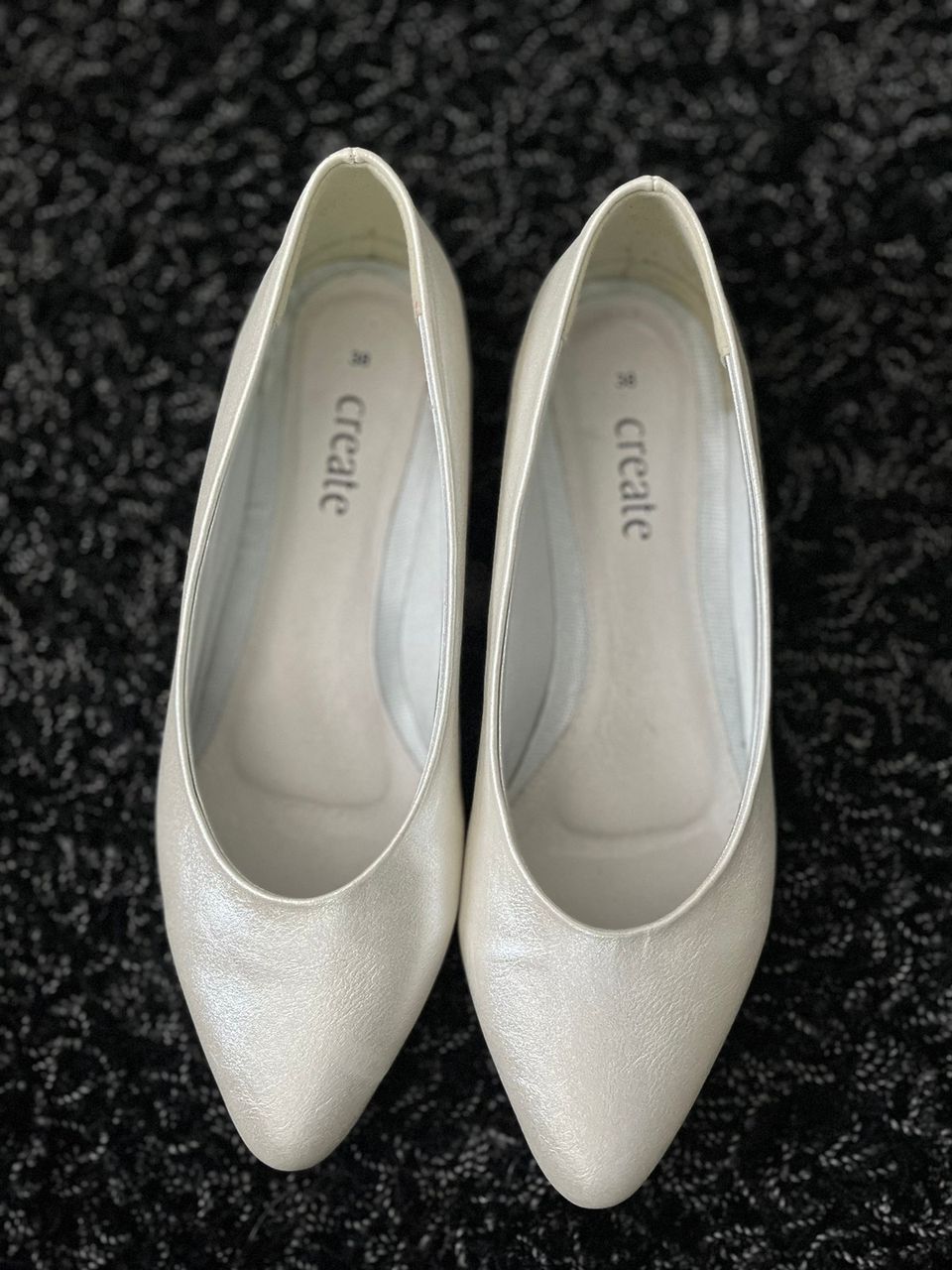 Valkoiset ballerina-kengät
