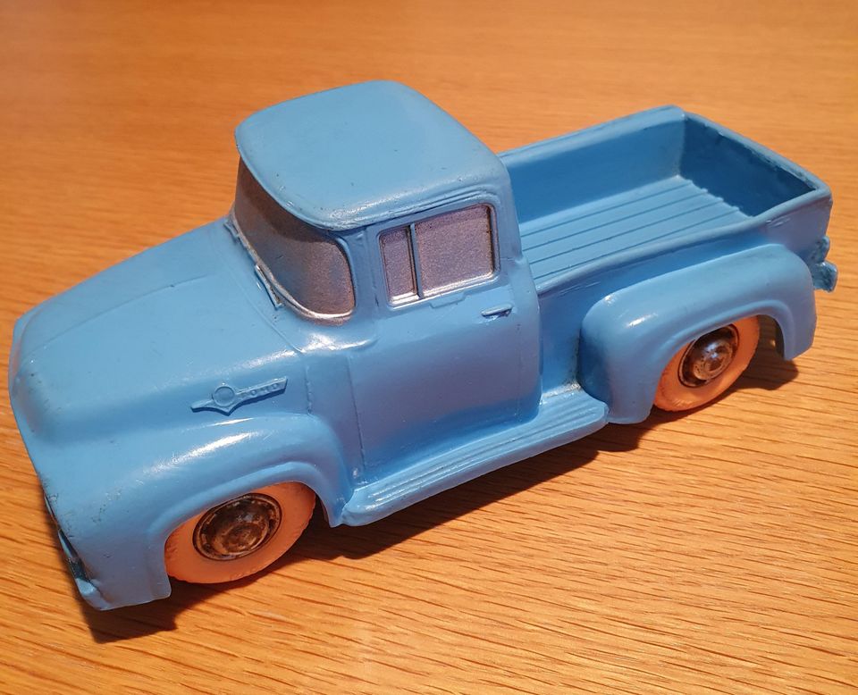 Ford F-100, iso Tomte Laerdal