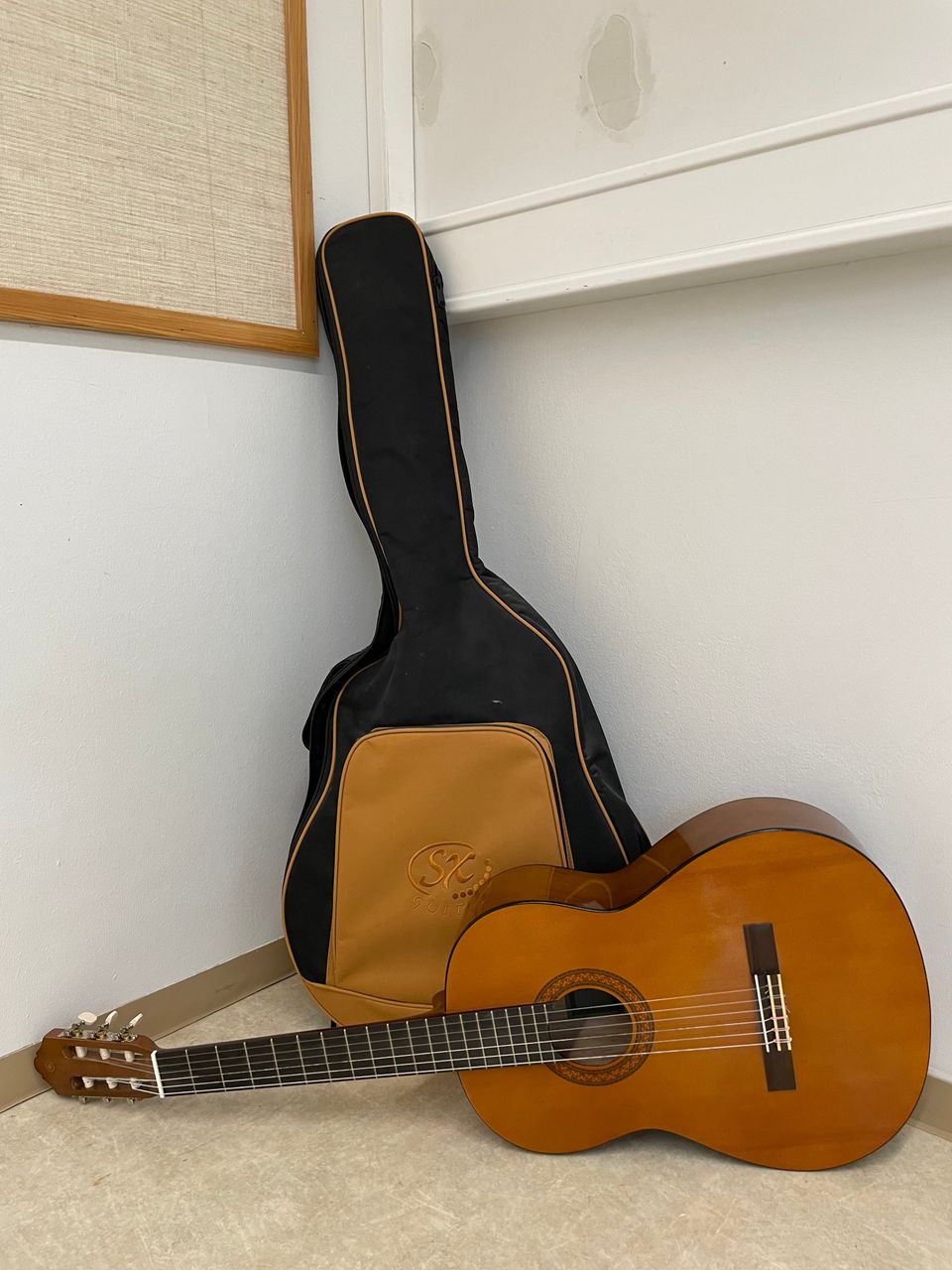 Yamaha C-40 kitara
