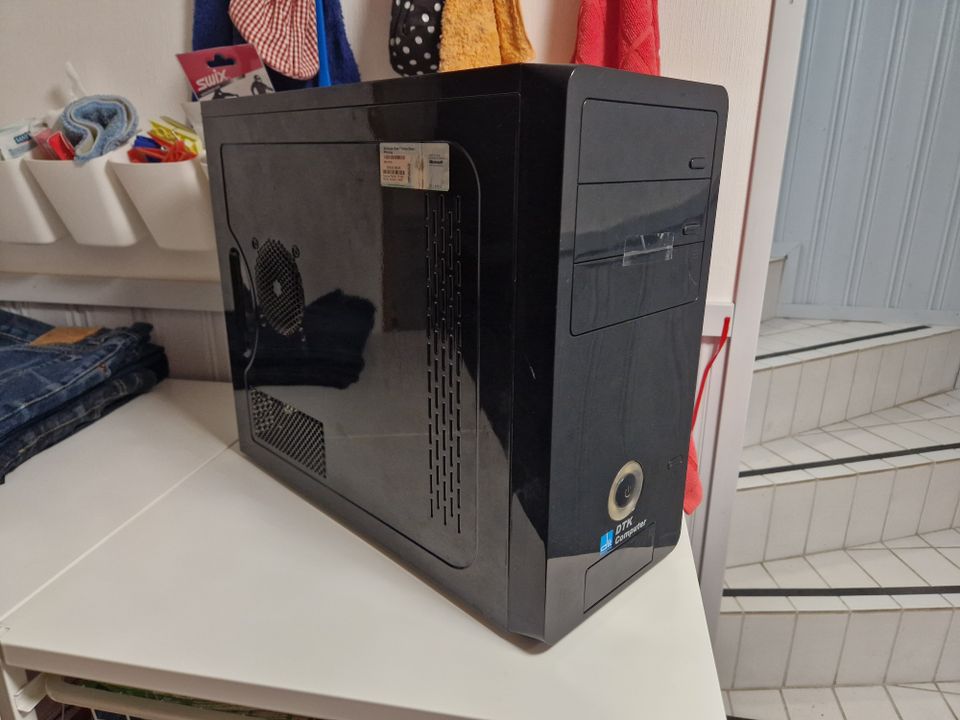 MSI H97M-E35 emo, Intel I5- 4690K ja 8 GB ja 400 w PSU.