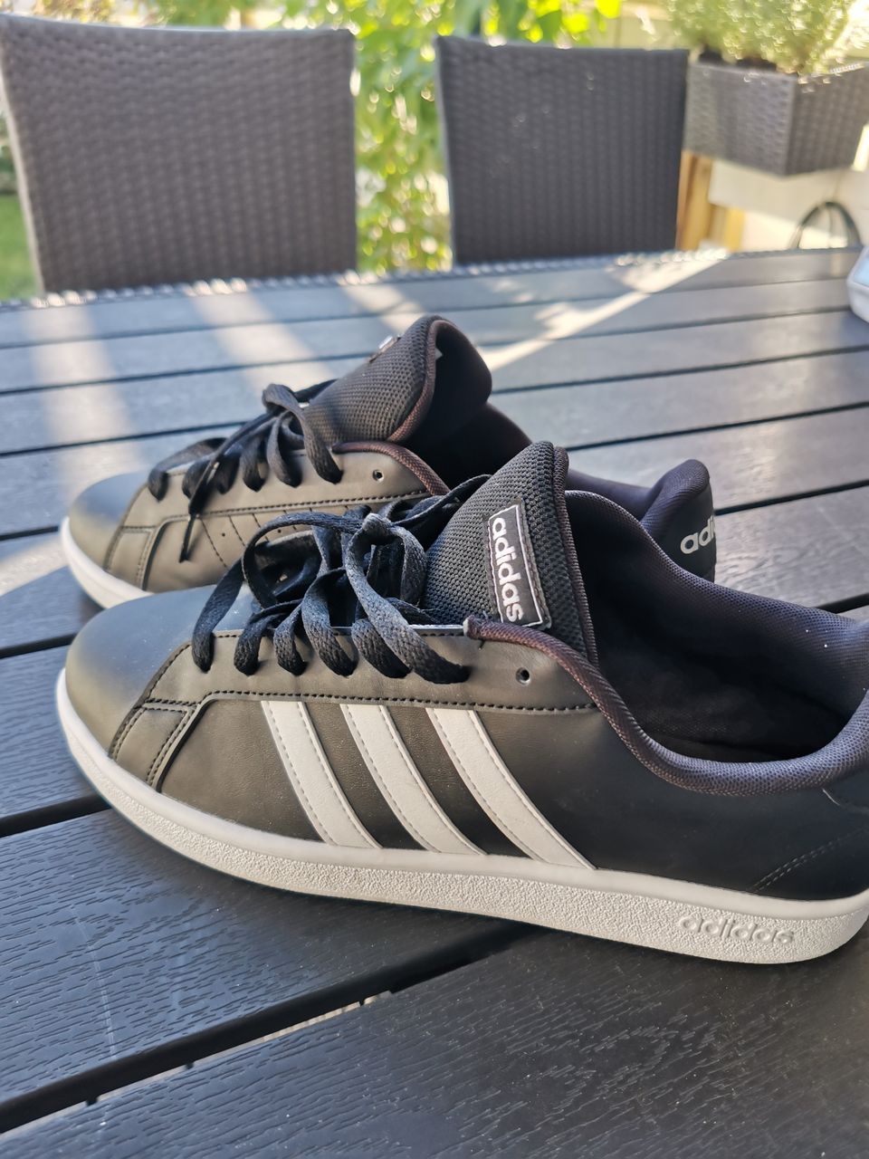 Adidas kengät