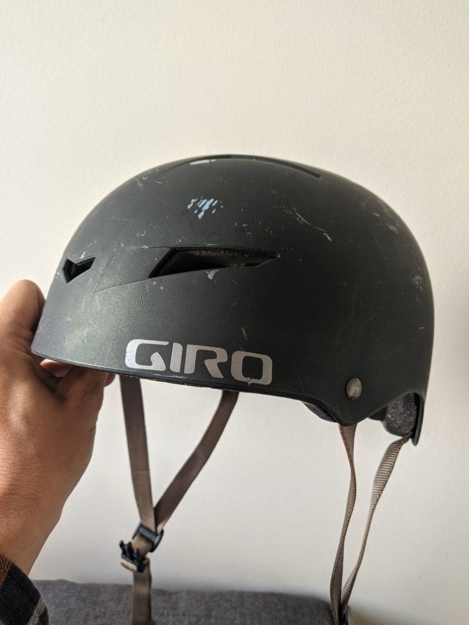 Giro pyöräilykypärä 55-59cm