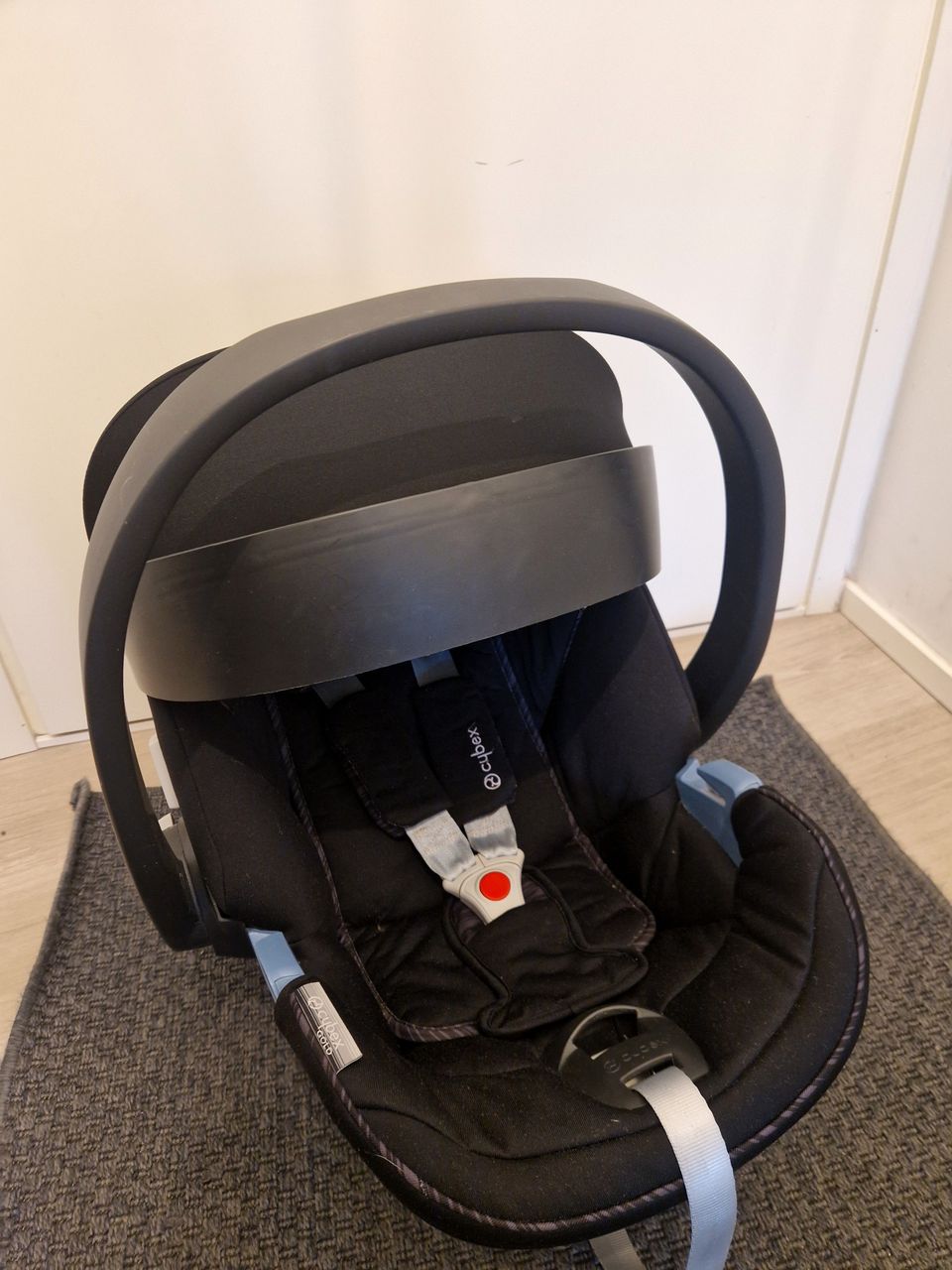 Cybex Aton5 turvakaukalo