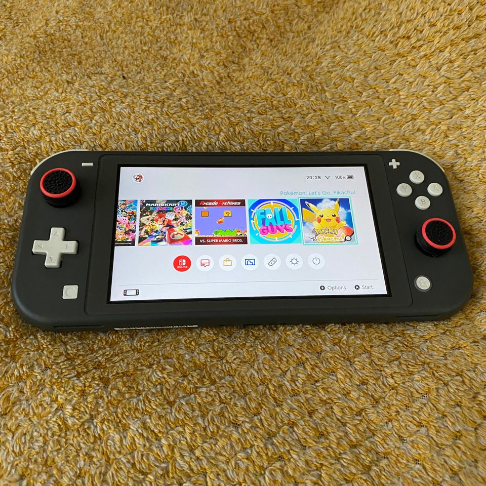 Nintendo Switch Lite ja huippu pelejä