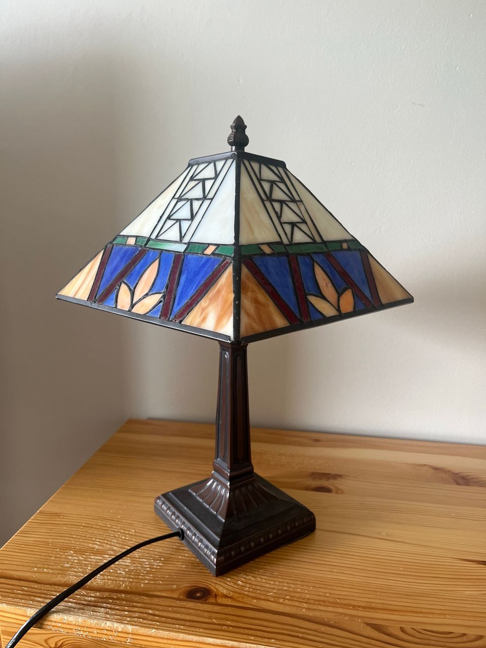 Tiffany-lamppu