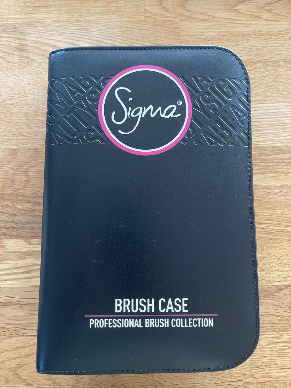 Sigma  Brush Case