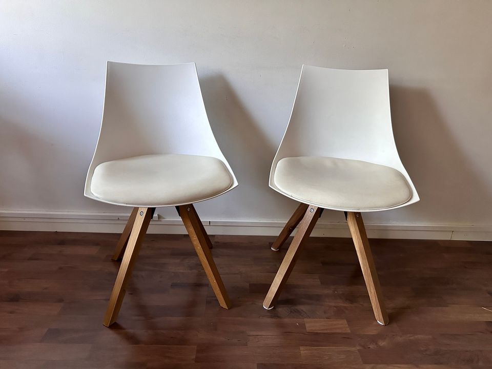 Two set white chairs
