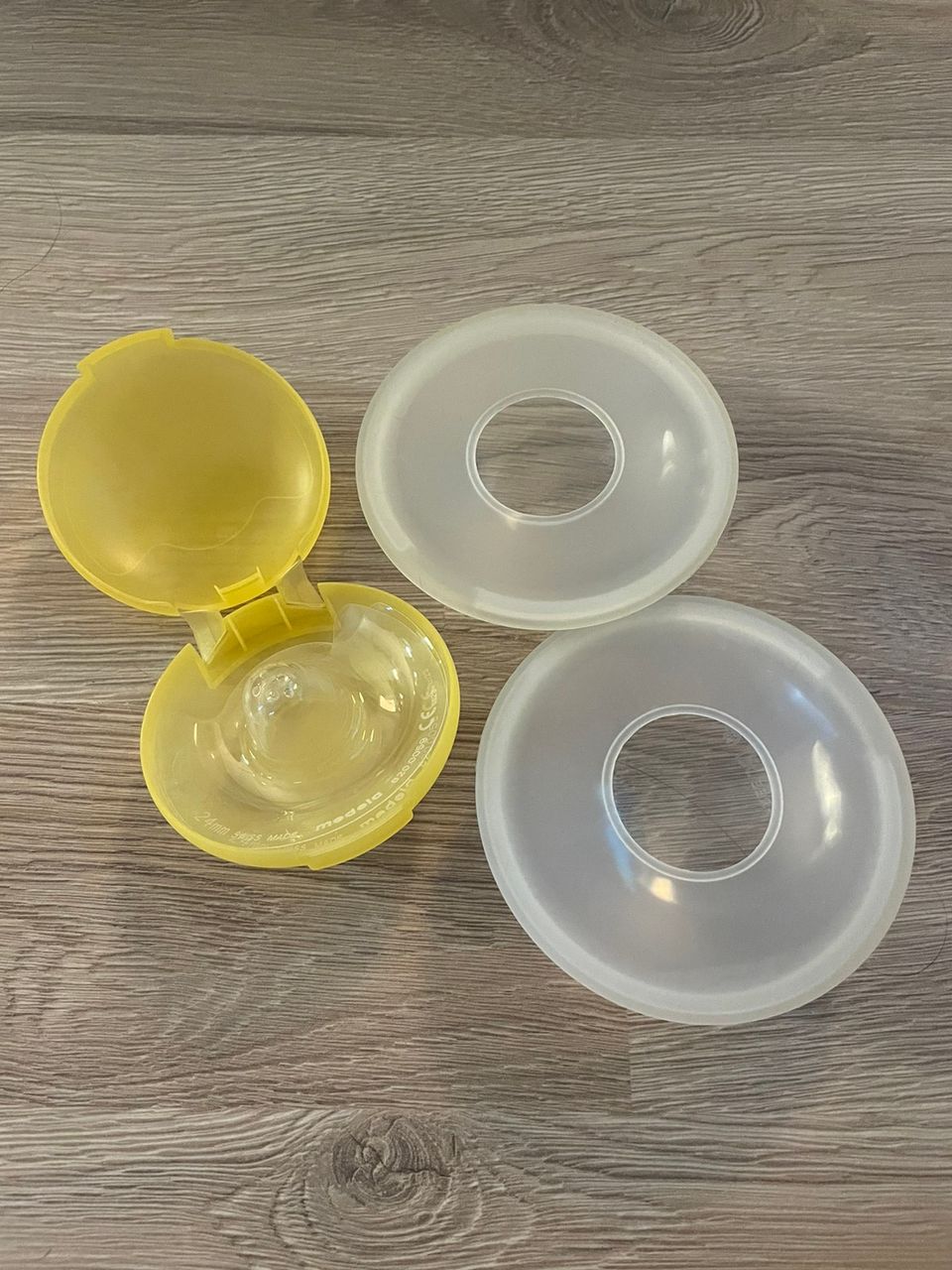 Medela Contact rintakumit koko L (24 mm) + maidonkerääjät