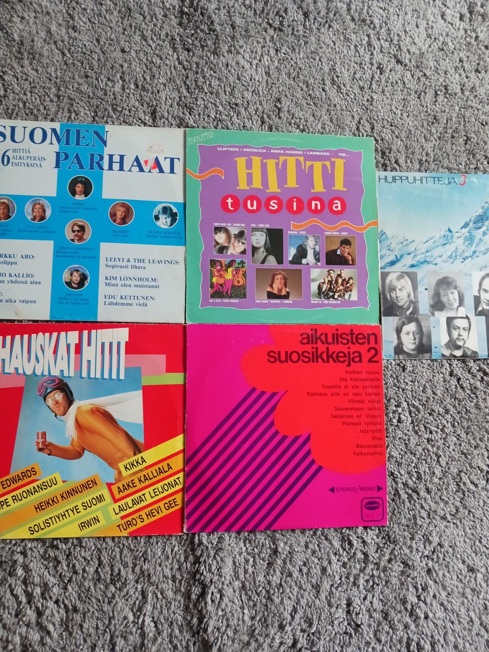Suomalaisia kokoelma LP-levyjä