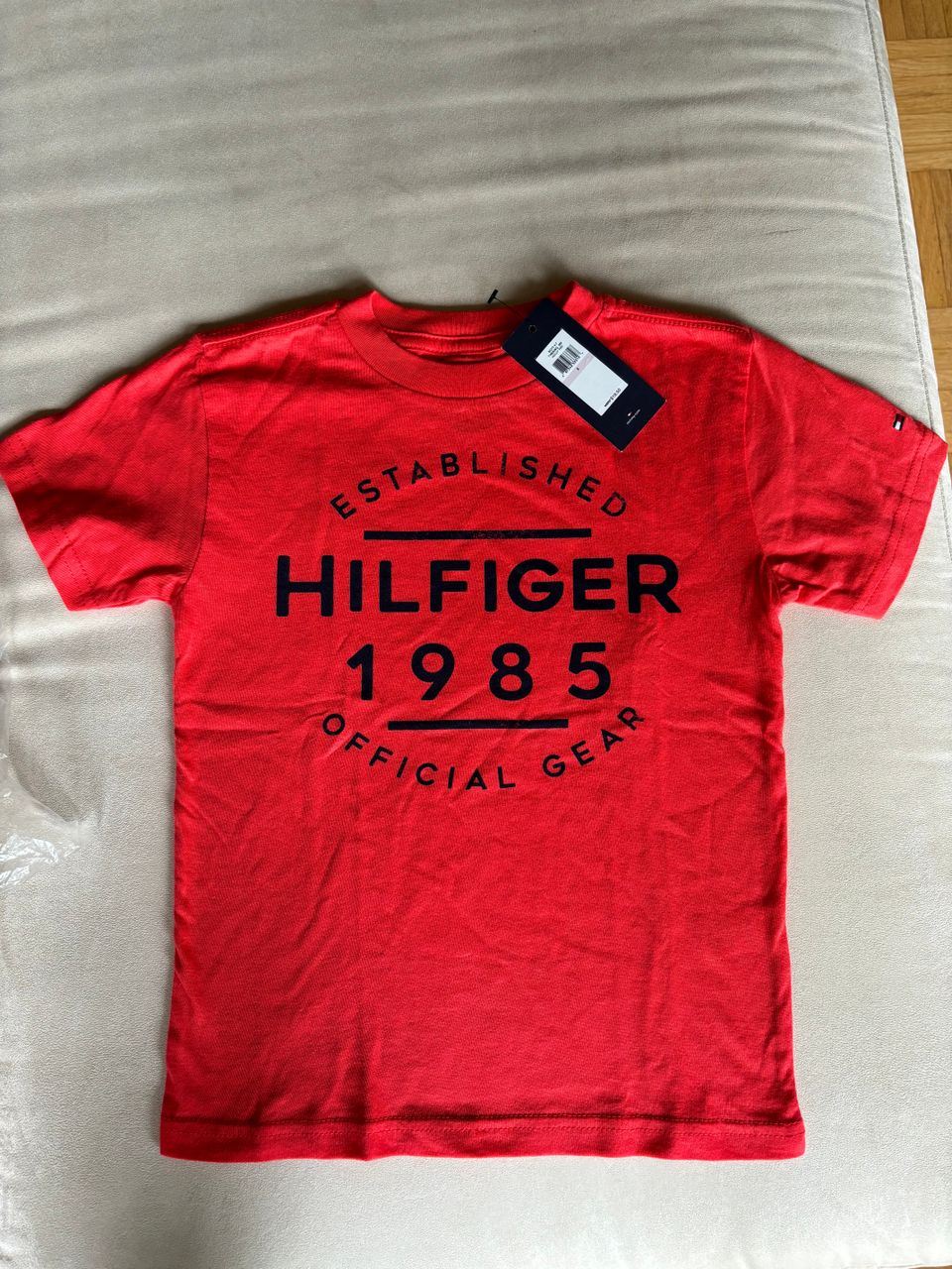 Tommy Hilfiger t-paita