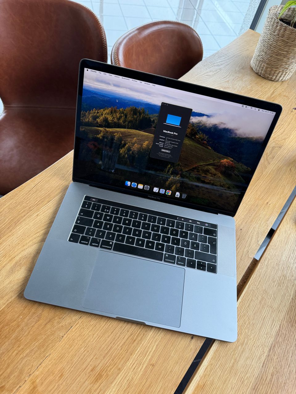 MacBook Pro 15" 2019 i9/32GB/512GB