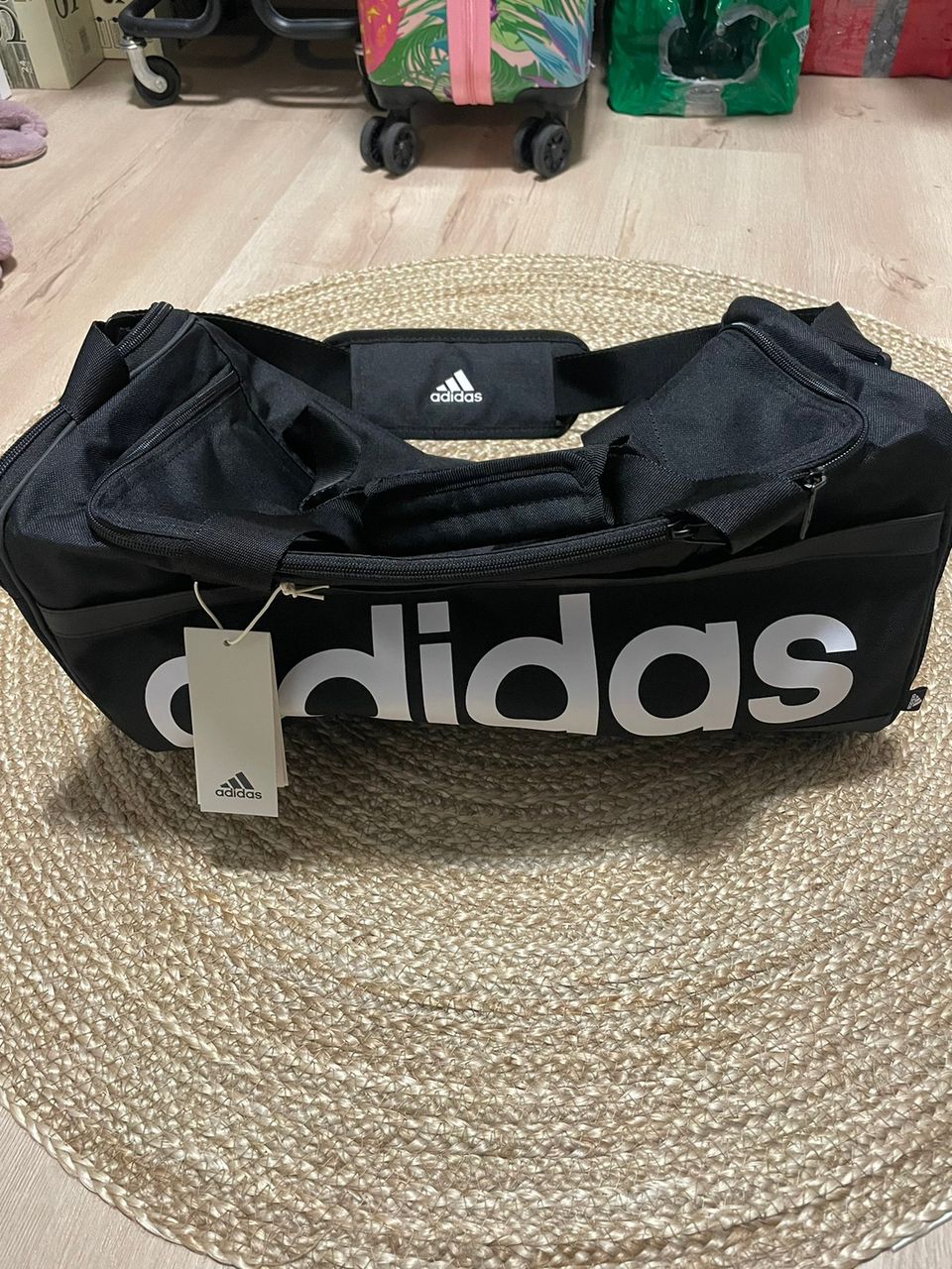 Adidas Duffel bag laukku