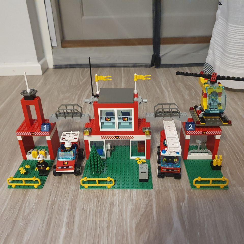 LEGO 6554: Blaze Brigade + 6407: Fire Chief