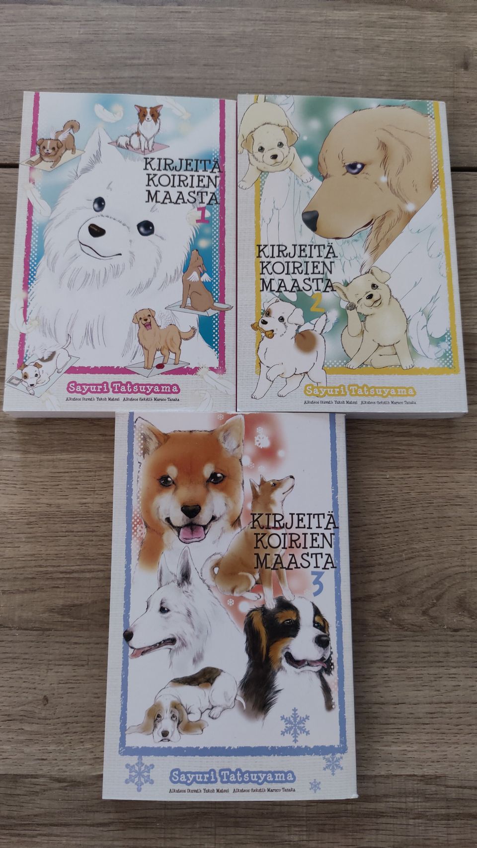 Kirjeitä Koirien maasta mangat 3kpl