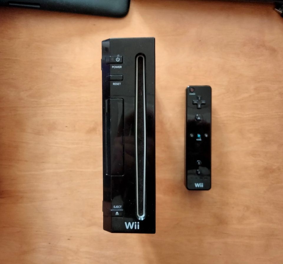 Musta Wii konsoli JAPANI