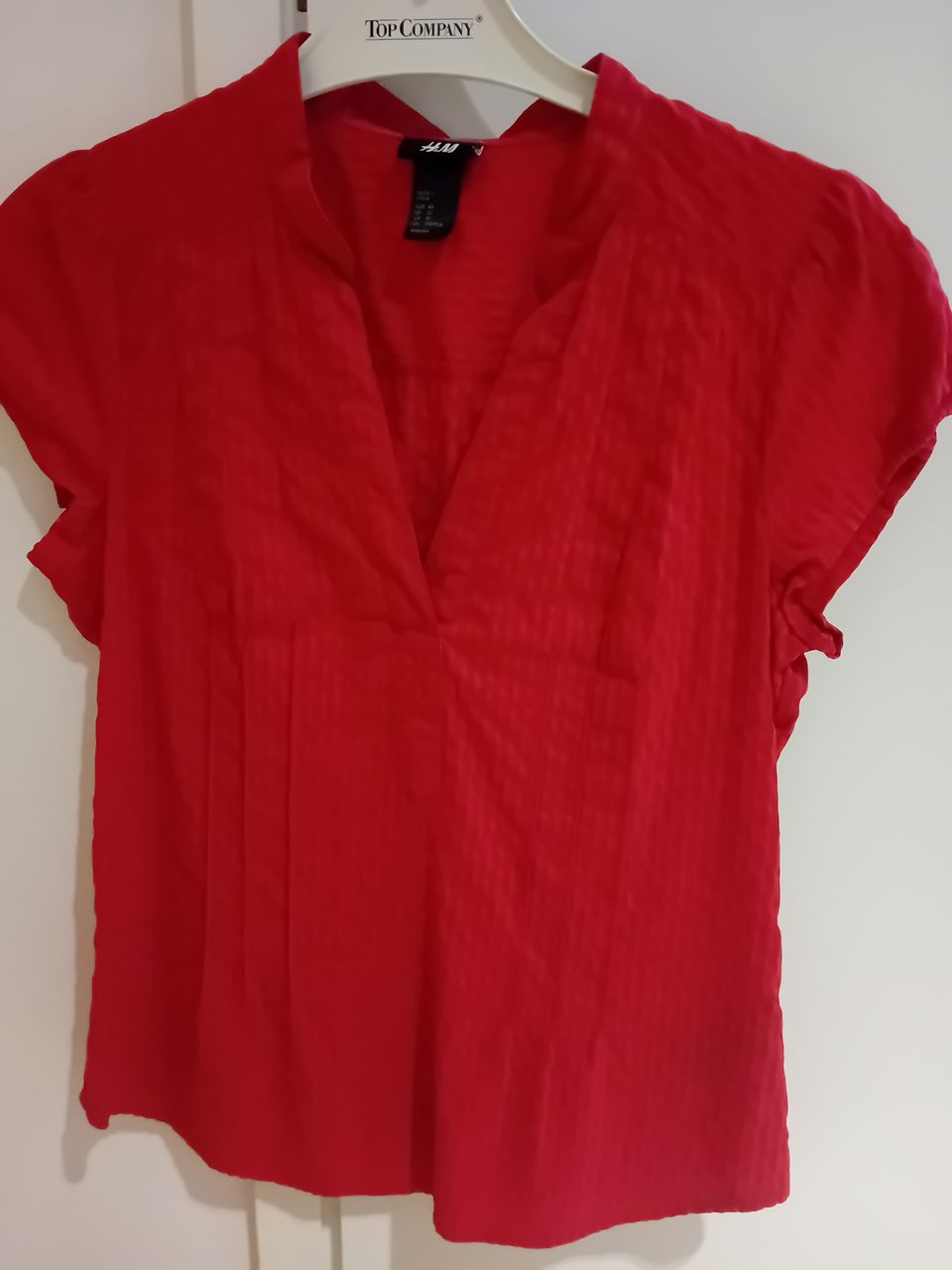 Vadelmanpunainen paita, 40