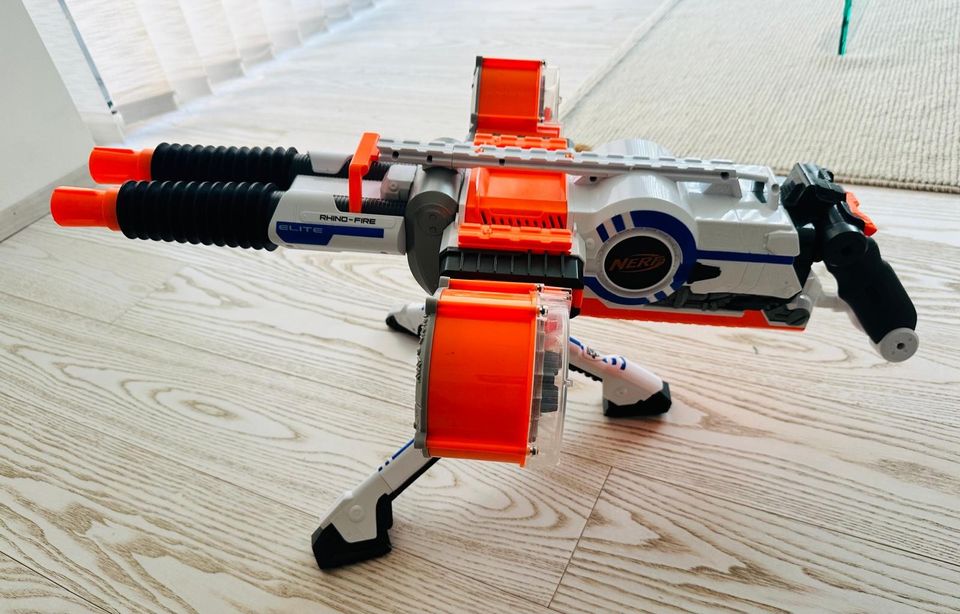 Nerf Elite Rhino-Fire