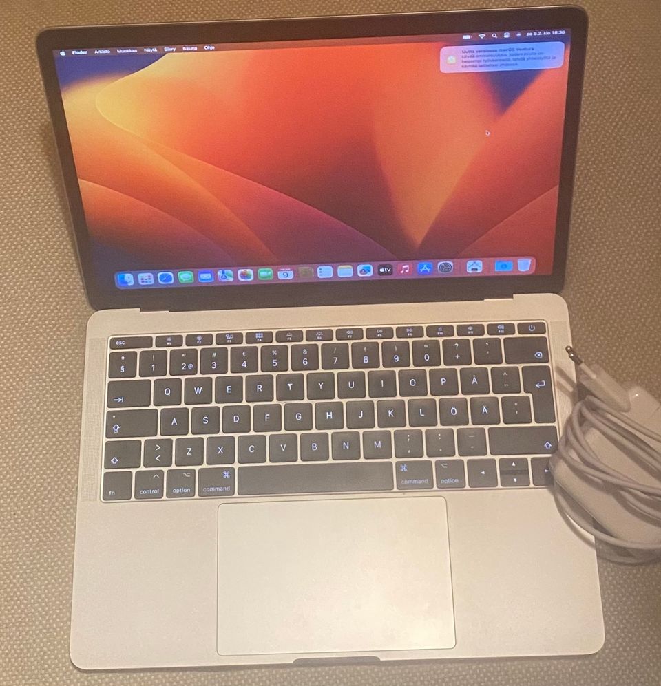 MacBook Pro 2017 i5 8GB 256GB