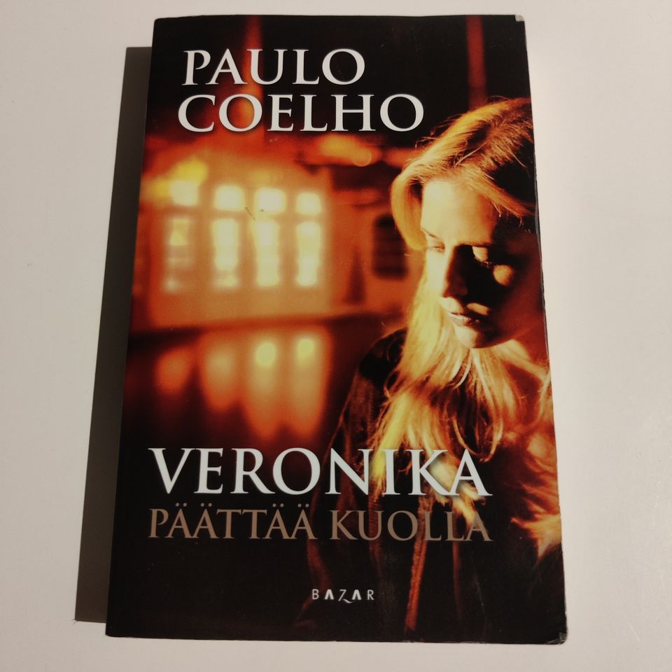 Paulo Coelho Veronika päättää kuolla