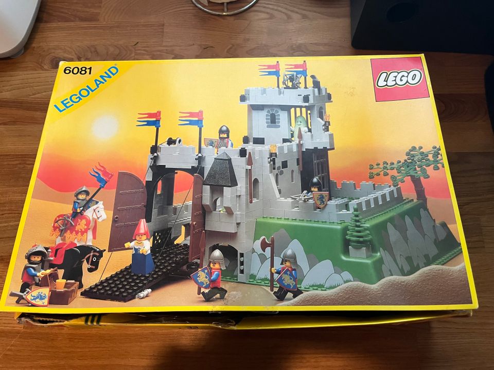 Lego 6081 King’s Mountain Fortress