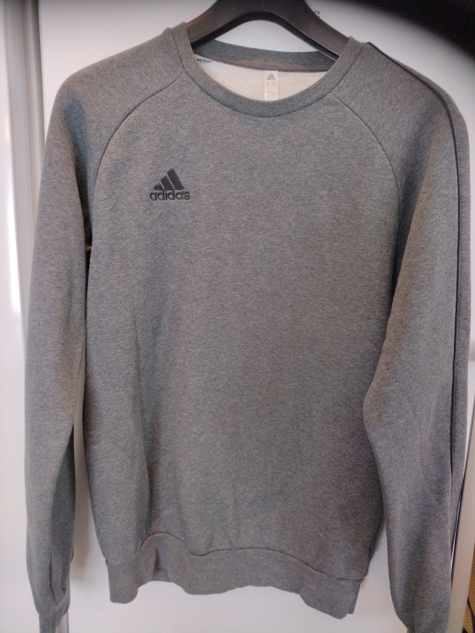 Adidas college